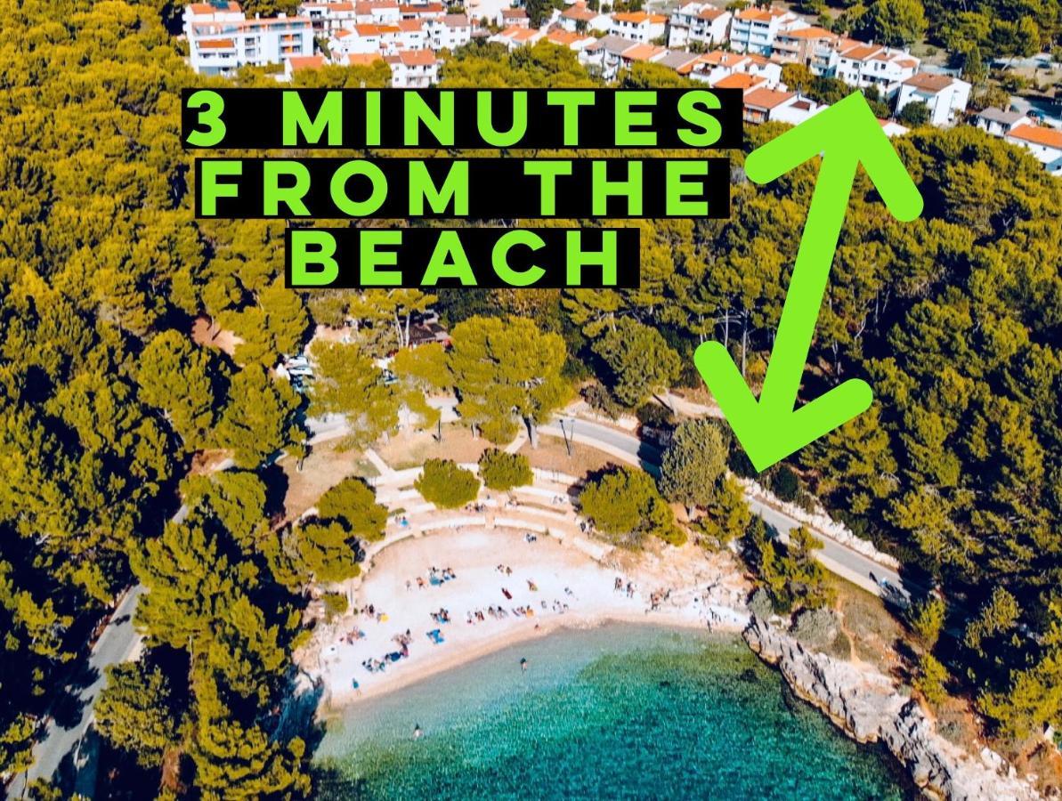 3 Minutes From The Beach: Lovely Studio Apartment Pola Esterno foto